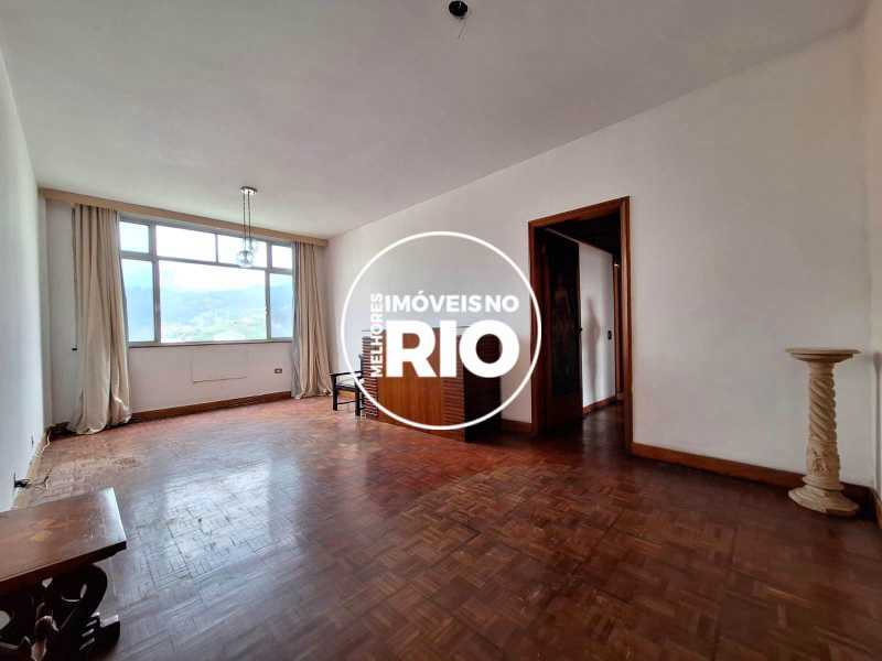 01cc6e7c-33ad-439a-bf32-144258786b0f